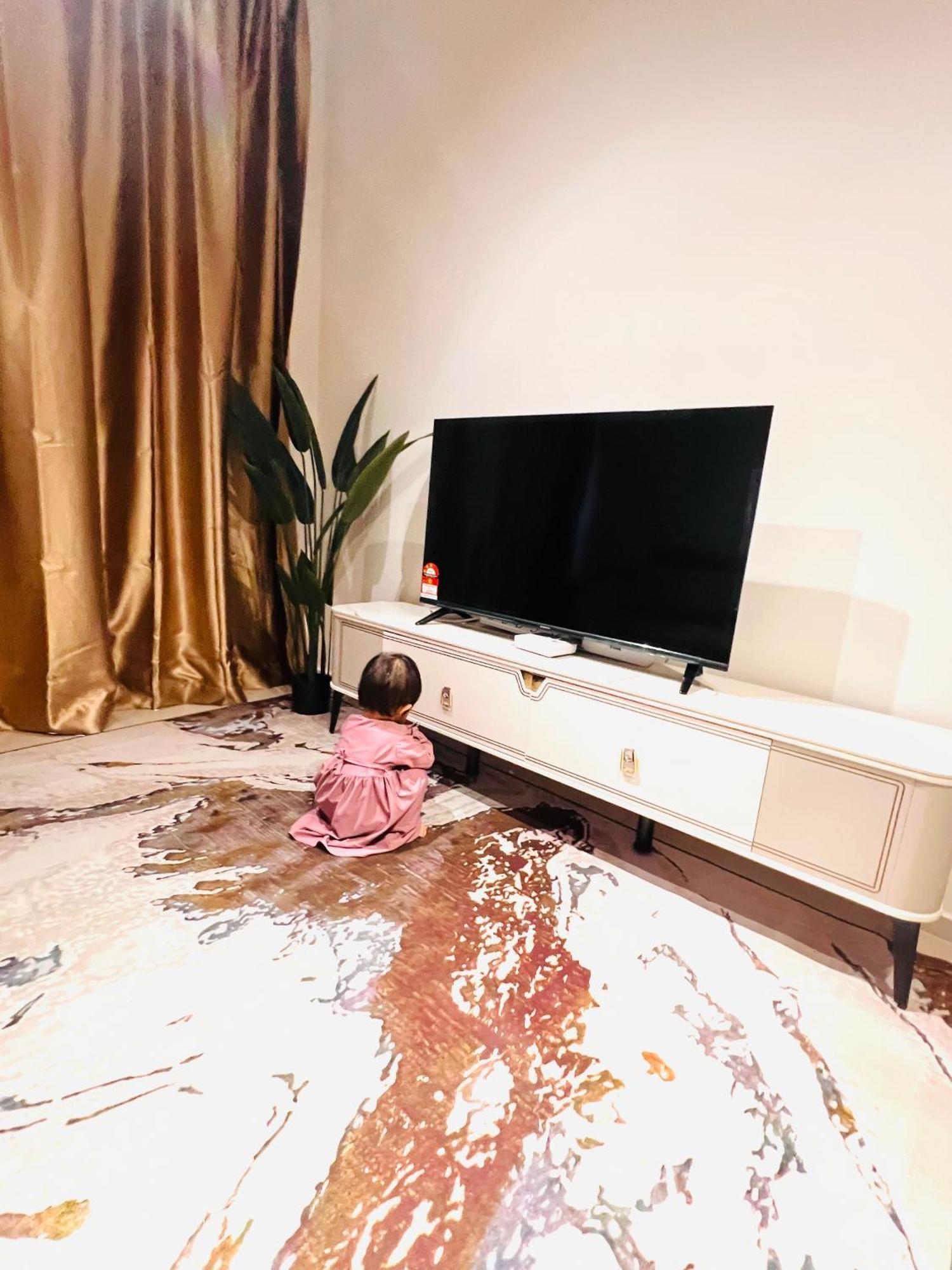 Homestaycation Apartment *